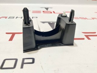 Кронштейн внутренний стойки C, ориг. номер 1640619-00-B, Tesla Model S 2-й рест 2021-2026