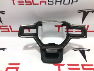Корпус декоративный подушки безопасности водителя, ориг. номер PT00000910-L, PT00000913-G1, 651210000A, Rivian R1T 2021-2024