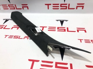 Накладка стойки А, (средняя высота), ориг. номер PT00001334, PT00030019, Rivian R1T 2021-2024