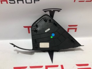 Накладка боковая торпеды, ориг. номер PT00000816, PT00000769, Rivian R1T 2021-2024