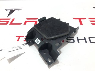Накладка динамика (сетка), ориг. номер PT00030516, PT00013382, Rivian R1T 2021-2024