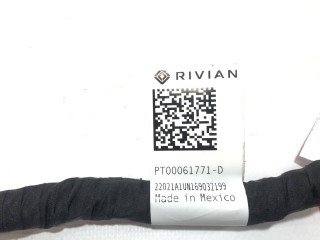 Электропроводка центральной панели, ориг. номер PT00061771-D, Rivian R1T 2021-2024