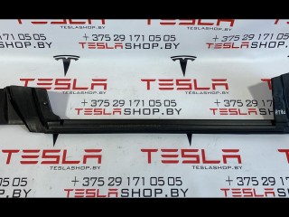Уплотнитель стекла внутренний двери, ориг. номер 1090503-00-F, Tesla Model 3 2017-2021