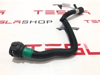 Шланги охлаждающей жидкости, ориг. номер 1600870-00-A, 1585713-00-B, Tesla Model S 2-й рест 2021-2026