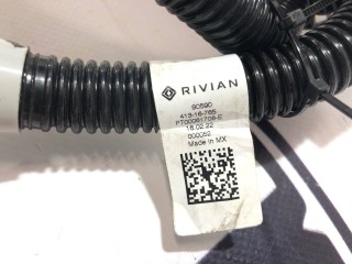 Патрубок системы охлаждения (RIVIAN R1T), ориг. номер PT00061708-E, Rivian R1T 2021-2024