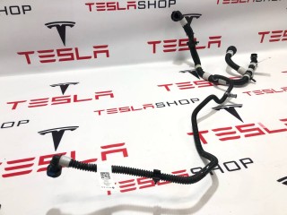 Патрубок системы охлаждения (RIVIAN R1T), ориг. номер PT00061709-E, Rivian R1T 2021-2024
