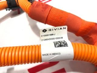 Проводка джаншен бокс DC-DC конвертер, ориг. номер C100001581-J, C100001586-J, Rivian R1T 2021-2024