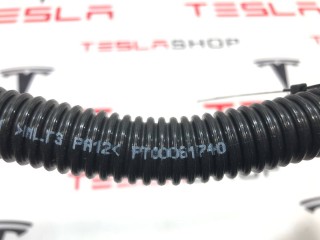 Патрубок системы охлаждения (RIVIAN R1T), ориг. номер PT00061740, Rivian R1T 2021-2024