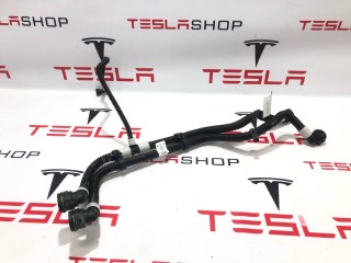 Патрубок системы охлаждения (RIVIAN R1T), ориг. номер PT00061733-E, Rivian R1T 2021-2024