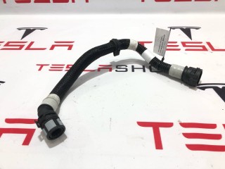 Патрубок системы охлаждения (RIVIAN R1T), ориг. номер PT00061734-D, Rivian R1T 2021-2024