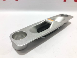 Петля (фиксатор) багажа, ориг. номер PT00038369-B, Rivian R1T 2021-2024