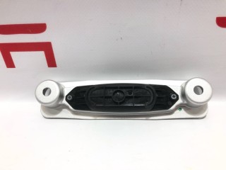 Петля (фиксатор) багажа, ориг. номер PT00038369-B, Rivian R1T 2021-2024