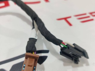 прочая запчасть, ориг. номер ZG-915711-000, Tesla Model S  [2-й рестайлинг] 2021-2026