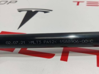 Трубка охлаждения длинная, ориг. номер 1588906-00-C, Tesla Model S 2-й рест 2021-2026