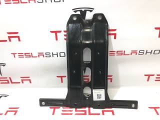 Крепление багажника, ориг. номер 0062252, 0062253, Rivian R1T 2021-2024