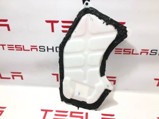 Накладка внутренняя двери, ориг. номер PT00009557-E, Rivian R1T 2021-2024