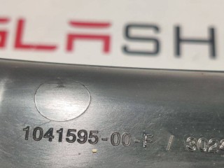 Накладка закрытия подъемной задней двери, ориг. номер 1041595-00-E, Tesla Model X 2015-2021
