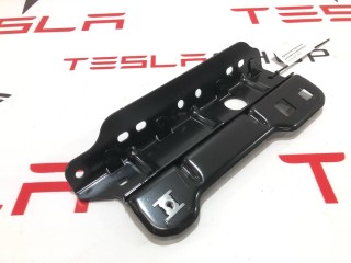 Кронштейн крепления потолка и панорамного стекла, ориг. номер PT00017957-H-001, 35523419, 62998D, Rivian R1T 2021-2024