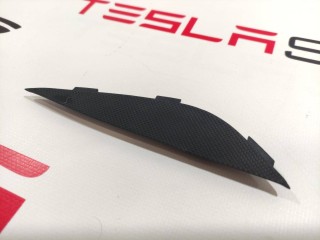 Заглушка болта дверной карты (резиновая), ориг. номер 1035782-00-A, Tesla Model X 2015-2021