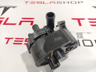 Насос охлаждающей жидкости (Помпа), ориг. номер 1057235-00-F, Tesla Model X 2015-2021