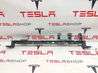 Кронштейн крепления вентилятора кондиционера, ориг. номер 1054164-00-E, Tesla Model X 2015-2021