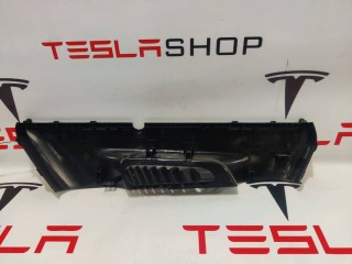 Накладка салазки сидения (пассажирская), ориг. номер 1494938-00-B, Tesla Model X 2015-2021