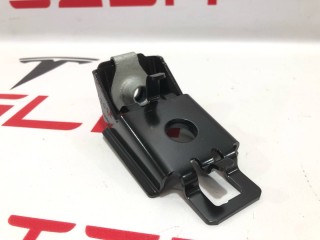 Кронштейн крепления сиденья, ориг. номер PT00039433, Rivian R1T 2021-2024