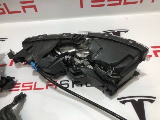 фара (запчасти) прав., ориг. номер C300000464-L, PT00000464H, Rivian R1T 2021-2024