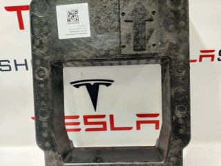 Панель заполнения пустот (2-й ряд), ориг. номер 1072409-00-C, Tesla Model X 2015-2021