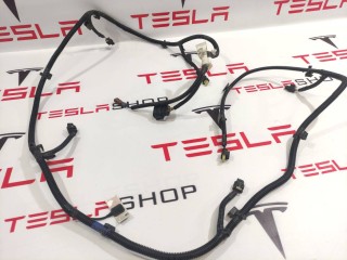 Электропроводка бампера, ориг. номер 1032435-00-G, 1063323-00-C, Tesla Model X 2015-2021