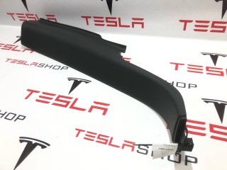 Накладка стойки С, ориг. номер PT00001388, PTY0104126, Rivian R1T 2021-2024