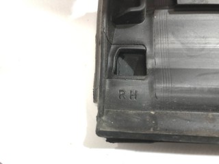 Уплотнитель порога, ориг. номер PT00002356, PT00002361, Rivian R1T 2021-2024