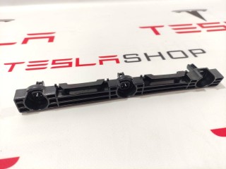 прочая запчасть, ориг. номер 1003693-00-C, Tesla Model S 2012-2016