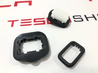 Фонарь подсветки салона, ориг. номер PT00039750, Rivian R1T 2021-2024