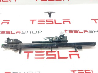 Салазка переднего сиденья левая, ориг. номер 1101682-99-B, Tesla Model 3 2017-2021