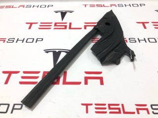 Уплотнитель форточки двери, ориг. номер 1090501-00-G, Tesla Model 3 2017-2021
