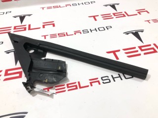Уплотнитель форточки двери, ориг. номер 1090501-00-G, Tesla Model 3 2017-2021