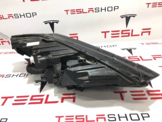 фара (запчасти) лев., ориг. номер 1034314-00-B, Tesla Model X 2015-2021