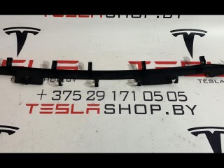 Планка центральной панели, ориг. номер 1130985-00-B, Tesla Model 3 2017-2021