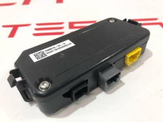 прочая запчасть, ориг. номер 7654324-01-B, 1098515-91-D, Tesla Model Y 2020-2026