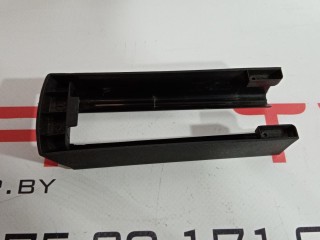 Заглушка салазки сиденья, ориг. номер 1097490-00-C, Tesla Model 3 2017-2021