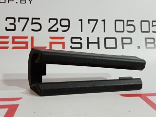 прочая запчасть, ориг. номер 1097490-00-C, Tesla Model S 2012-2016