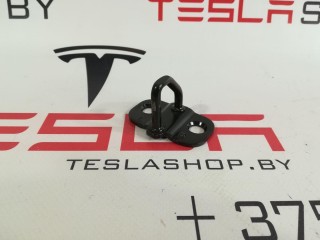Петля замка крышки багажника, ориг. номер 1092309-00-B, Tesla Model 3 2017-2021