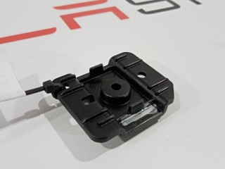 Кронштейн крепления козырька солнцезащитного, ориг. номер 1090081-00-E, Tesla Model 3 2017-2021