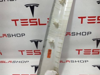 Накладка стойки А, ориг. номер 1086237-81-I, Tesla Model 3 2017-2021