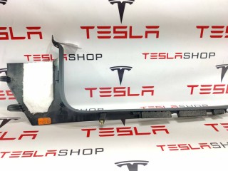 Накладка стойки А, ориг. номер 1086290-00-H, Tesla Model 3 2017-2021