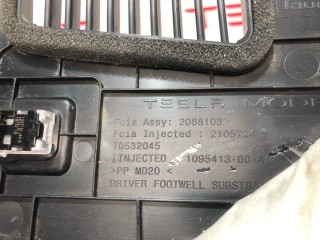 прочая запчасть, ориг. номер 1007151-70-E, 1095413-00-A, 1100579-00-F, Tesla Model 3 2017-2021