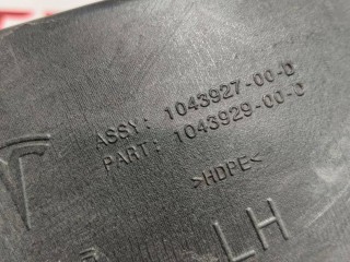 Воздуховод противотуманной фары, ориг. номер 1043929-00-E, Tesla Model X 2015-2021