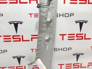 Накладка стойки А, ориг. номер 1086241-01-J, Tesla Model 3 2017-2021