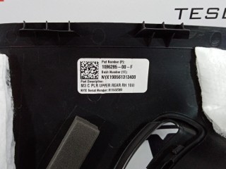 Накладка ремня безопасности стойки С, ориг. номер 1086285-00-F, Tesla Model 3 2017-2021